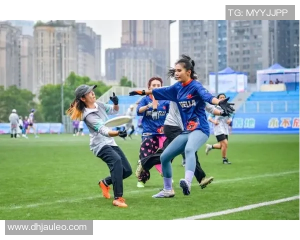 重庆飞盘队的反击战术解析与深度剖析飞盘运动的魅力与挑战