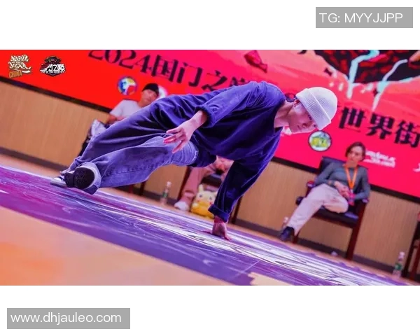 重庆飞盘队在世界街舞大赛中的默契配合与精彩表现评析