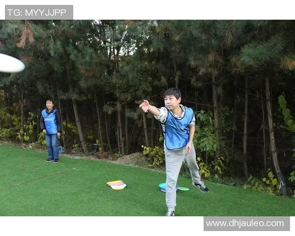 飞盘热潮下的团队精神与战术思维揭秘北京飞盘队的独特魅力与发展之路