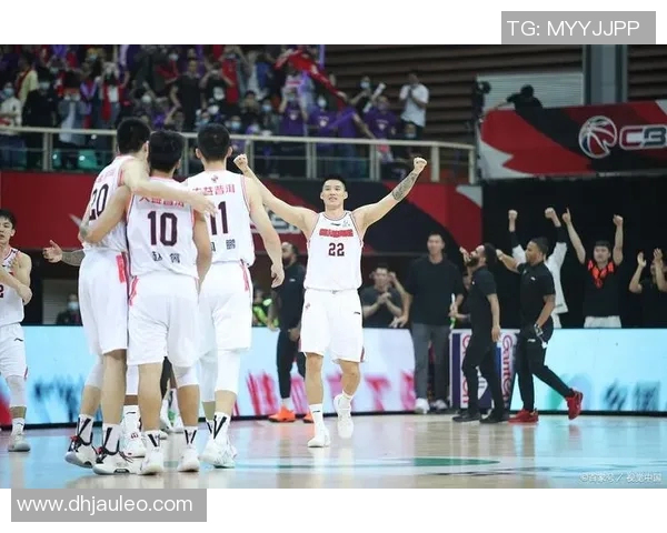 吉林队迎战福建队力争胜利展现团队实力与拼搏精神