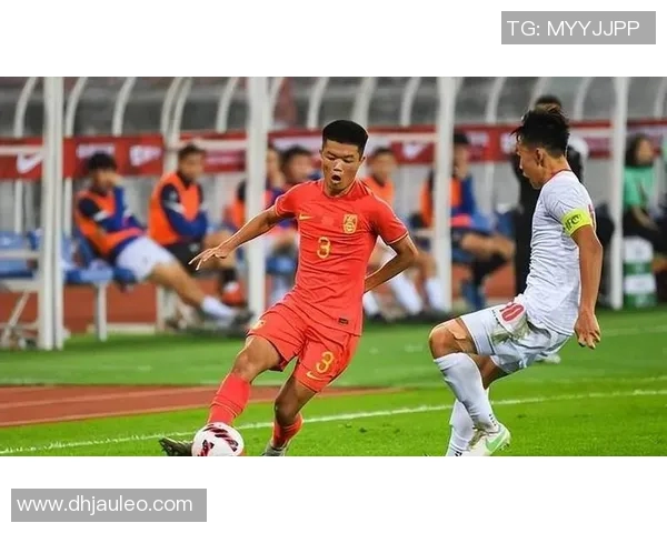 国足U19迎战阿曼队全力争胜期待年轻球员展现实力与潜力