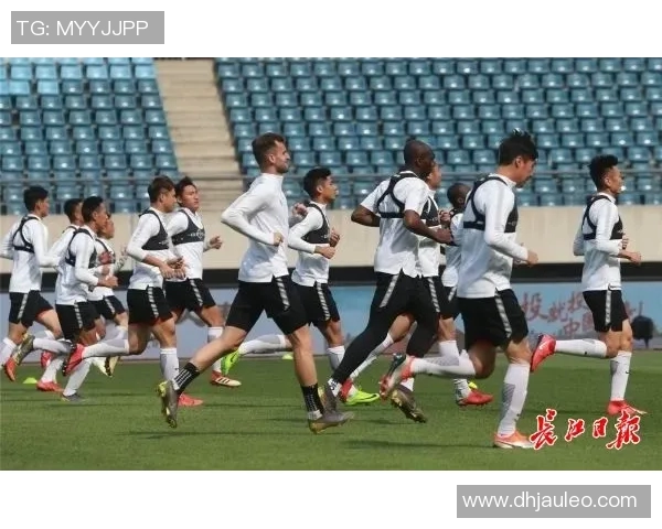 朱荣振的奋斗历程与成就探索：从平凡到卓越的成长之路