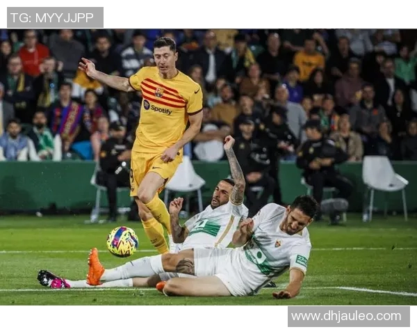 莱万状态火热欧冠赛场再创佳绩10场打入12球领跑射手榜