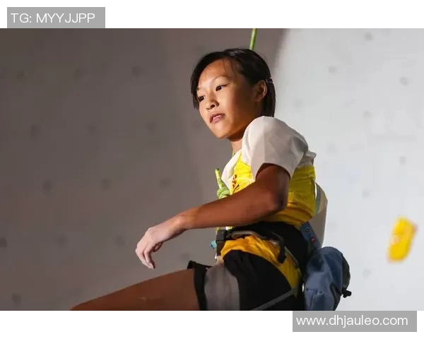 重庆滑板队在世界攀岩锦标赛中以53分稳居积分榜首位