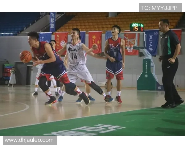 邹雨宸：从篮球新星到职业生涯的辉煌旅程与挑战