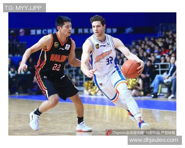 麦蒂领衔青岛队挑战辽宁队CBA赛场再掀激情对决