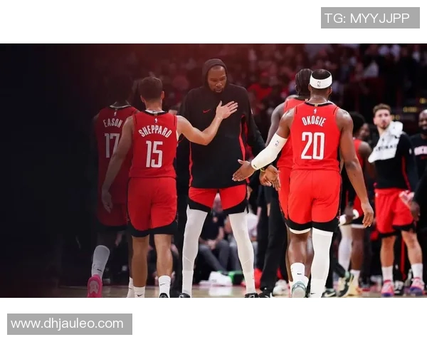 2013年季后赛快船与灰熊激战回顾精彩瞬间与关键时刻分析