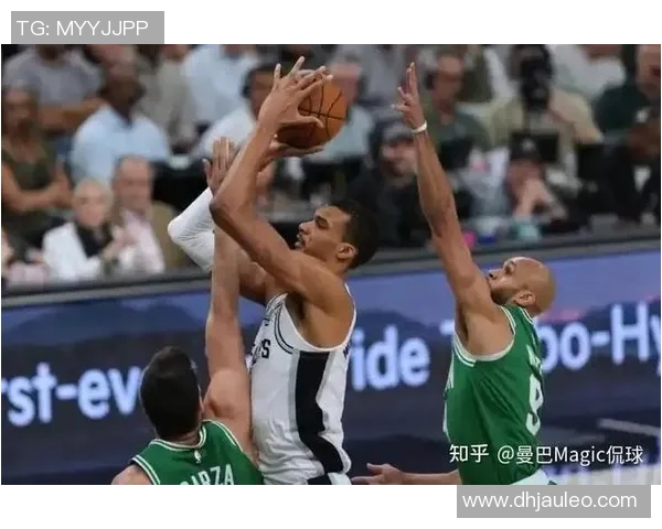 凯尔特人对决马刺的精彩比赛回顾与分析